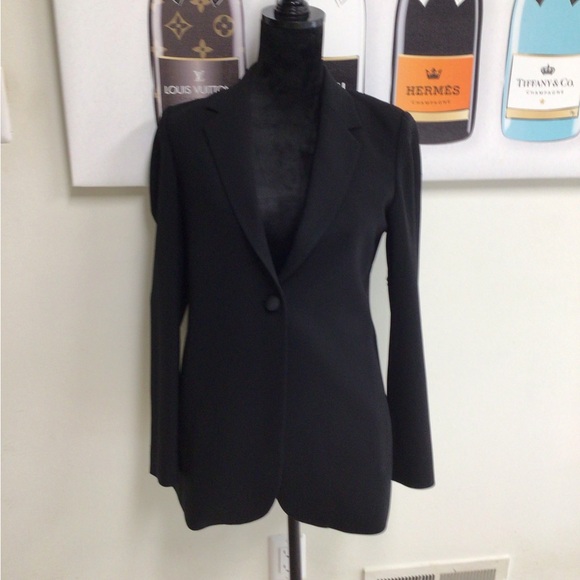Theory Classic Black Blazer - Picture 1 of 14